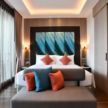 Skyview Resort Phuket Patong Beach Zewnętrze zdjęcie A bedroom at the hotel