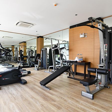 Skyview Resort Phuket Patong Beach Zewnętrze zdjęcie A gym at a hotel