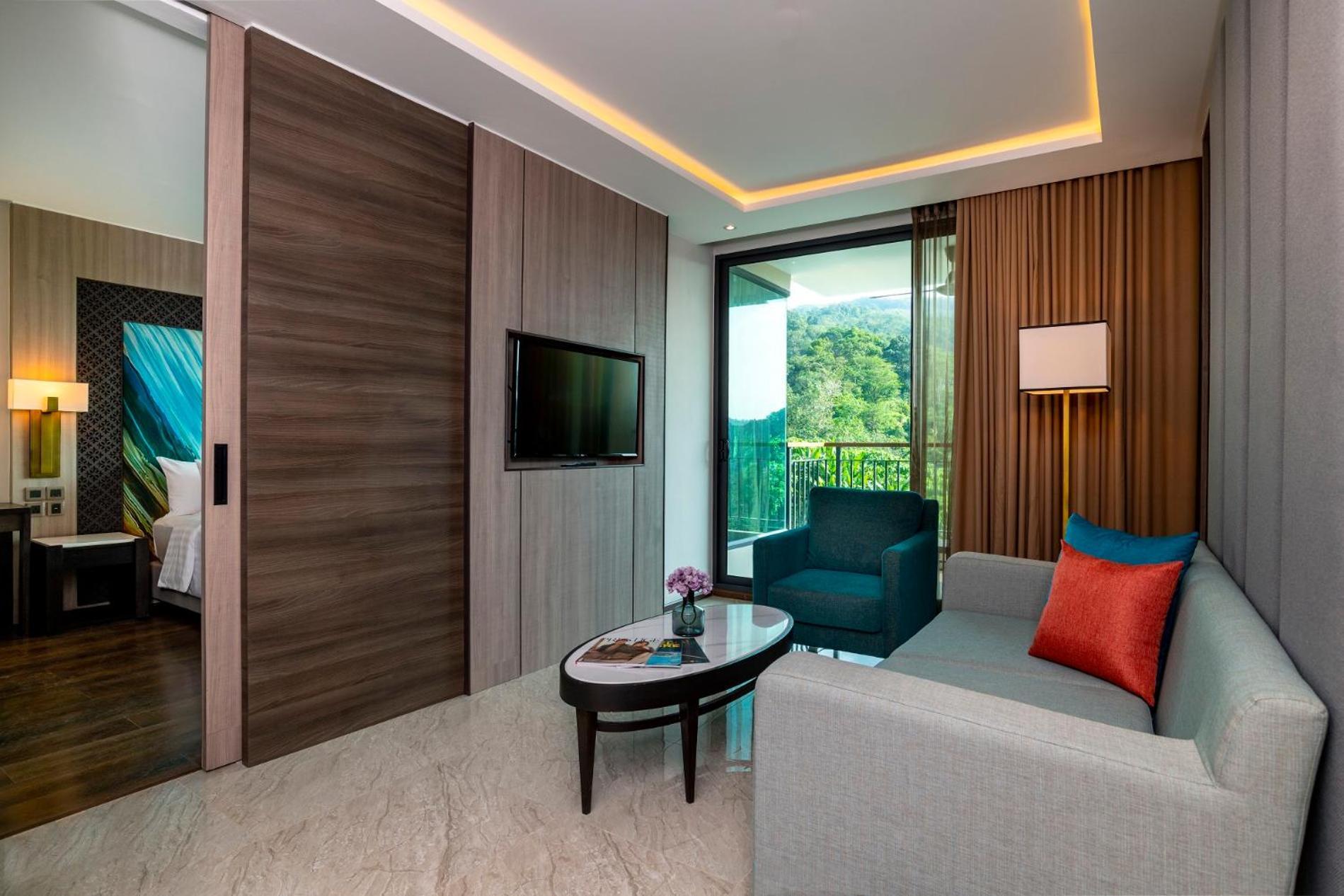 Skyview Resort Phuket Patong Beach Zewnętrze zdjęcie Deluxe Suite